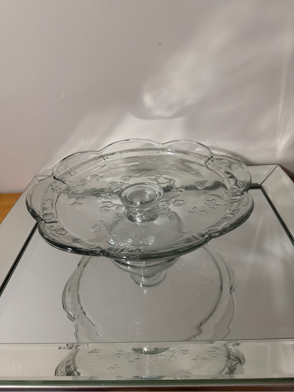 Anchor Hocking Savannah Flowers Pedestal Cake/Dessert Stand